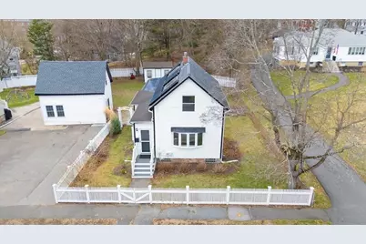 18 Sherman Pl, Woburn, MA 01801 - Photo 1
