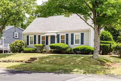 40 Sycamore St, Brockton, MA 02301 - Photo 1