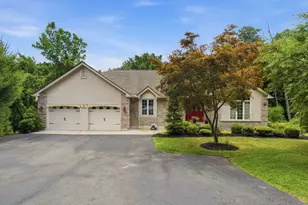 593 Southwick St, Agawam, MA 01030 - Photo 1