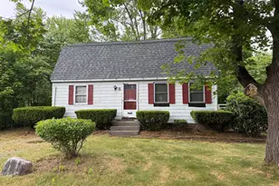 8 Peloquin Dr, Easthampton, MA 01027 - Photo 1