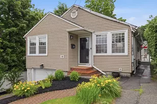19 Florence Rd, Methuen, MA 01844 - Photo 1