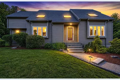 61 Beverly Hill Dr, Shrewsbury, MA 01545 - Photo 1
