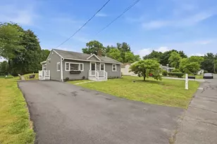 7 Burditt Rd, North Reading, MA 01864 - Photo 1