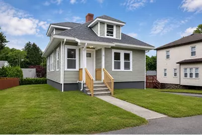 71 Henshaw St, Worcester, MA 01603 - Photo 1