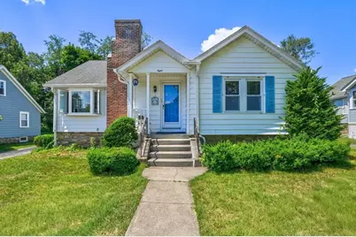 8 Knowles Rd, Worcester, MA 01602 - Photo 1