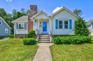 8 Knowles Rd, Worcester, MA 01602 - Photo 1