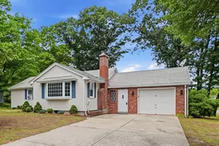 171 Thalia Dr, Agawam, MA 01030 - Photo 1