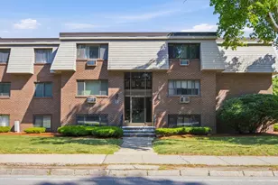 13 Hallmark Garden, Burlington, MA 01803 - Photo 1