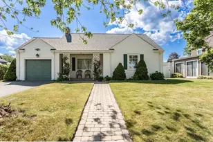 111 Mt Vernon Ave, Somerset, MA 02726 - Photo 1