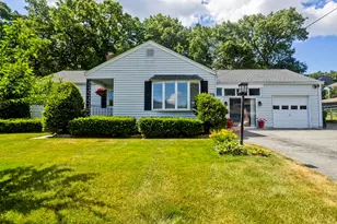 23 Mountainview St, Chicopee, MA 01020 - Photo 1