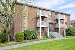 608 Boston Post Rd E, Marlborough, MA 01752 - Photo 1