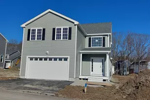 17A Crownshield, Uxbridge, MA 01569 - Photo 1
