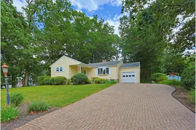 37 Park St, Wilmington, MA 01887 - Photo 1
