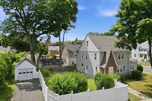 3 Pinehurst Rd, Holyoke, MA 01040 - Photo 1