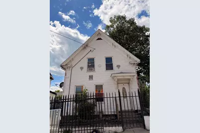 20 Monmouth St, Lawrence, MA 01841 - Photo 1
