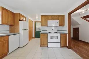 21 Janet Cir, Shrewsbury, MA 01545 - Photo 1