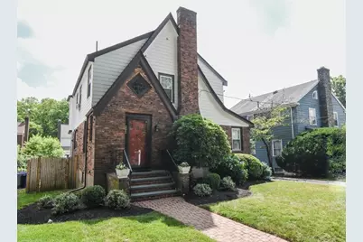 291 Russett Rd, Brookline, MA 02467 - Photo 1