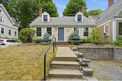 16 West St, Hingham, MA 02043 - Photo 1