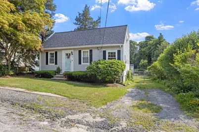 10 Cleveland Ave, Wareham, MA 02532 - Photo 1
