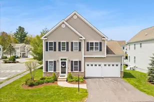 30 Sunflower Dr, Raynham, MA 02767 - Photo 1
