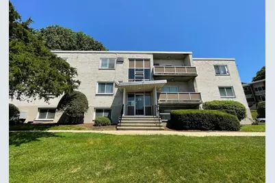 29 Jacqueline Road #E, Waltham, MA 02452 - Photo 1