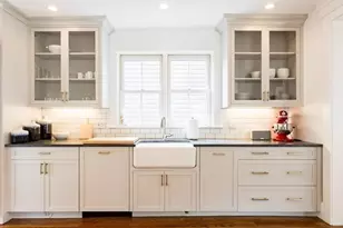 16 Pickett St, Marblehead, MA 01945 - Photo 1