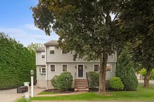 42 Riverside Dr, Reading, MA 01867 - Photo 1