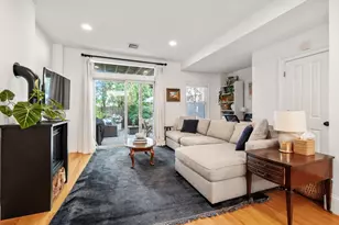 509 E 8th St, Boston, MA 02127 - Photo 1