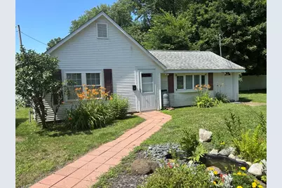 573 Northampton Road #back, Holyoke, MA 01040 - Photo 1