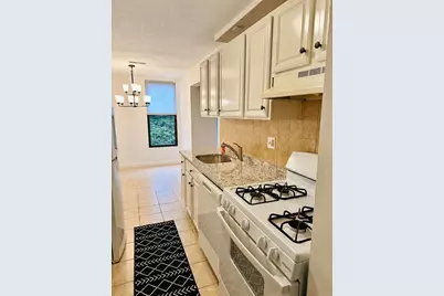 8 Shrewsbury Green Dr #A, Shrewsbury, MA 01545 - Photo 1