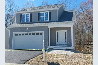 17B Crownshield #17B, Uxbridge, MA 01569 - Photo 1
