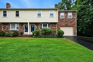 184 Beaver St, Franklin, MA 02038 - Photo 1
