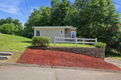 5 1st Ave, Ware, MA 01082 - Photo 1