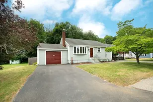 18 Oakwood Dr, Randolph, MA 02368 - Photo 1