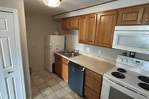 11 Gibbs St, Worcester, MA 01607 - Photo 1