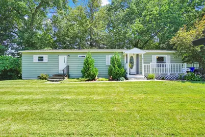 67 Fieldston St, Springfield, MA 01119 - Photo 1