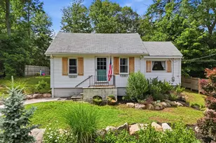 27 Leigh Rd, Hamilton, MA 01982 - Photo 1