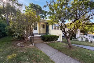 17 Vineyard St, Worcester, MA 01603 - Photo 1