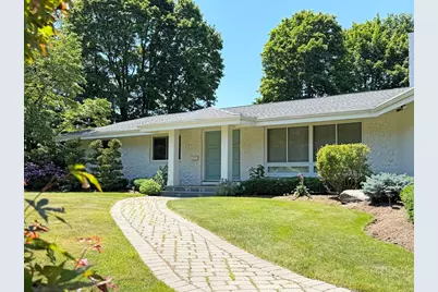 37 Stephen Pl, Newton, MA 02461 - Photo 1