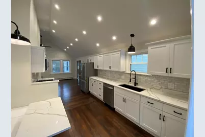 64 Manning St, Holden, MA 01522 - Photo 1