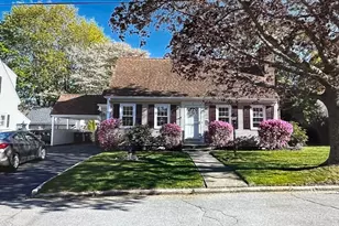 22 Evelyn St, New Bedford, MA 02740 - Photo 1