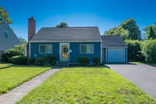 379 Roosevelt Ave, Springfield, MA 01118 - Photo 1