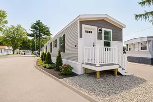 1346 Newport Ave, Attleboro, MA 02703 - Photo 1