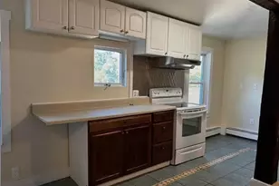 1722 W Main Rd, Portsmouth, RI 02871 - Photo 1