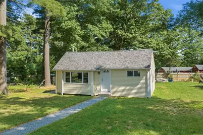 8 Violet St, Lakeville, MA 02743 - Photo 1