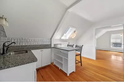 9 Boardman St #3, Salem, MA 01970 - Photo 1