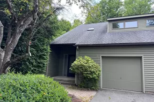 304 Fairway Village, Northampton, MA 01053 - Photo 1