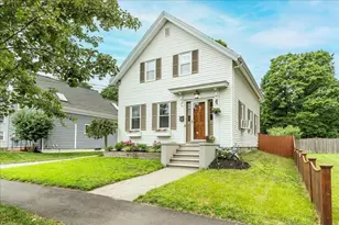27 Chestnut St, Danvers, MA 01923 - Photo 1
