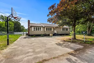 8 Priscilla Ln, Billerica, MA 01821 - Photo 1