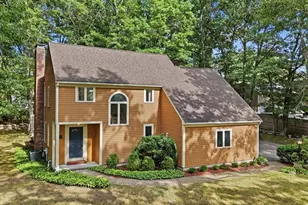65 Bennett St, Hudson, MA 01749 - Photo 1